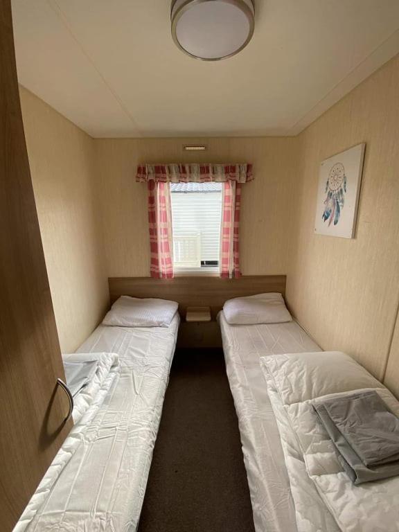 8 Berth Caravan Pg30 Chapel Saint Leonards Eksteriør billede