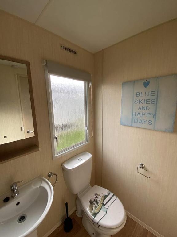 8 Berth Caravan Pg30 Chapel Saint Leonards Eksteriør billede